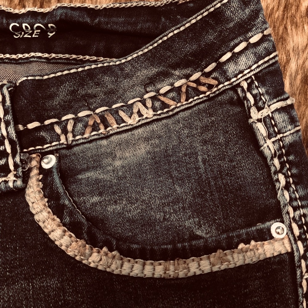 Jean Capris - Picture 3 of 6